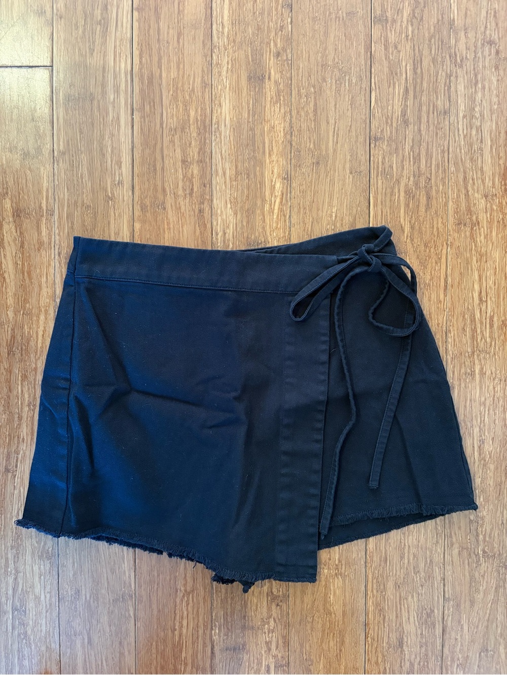 Black Skort